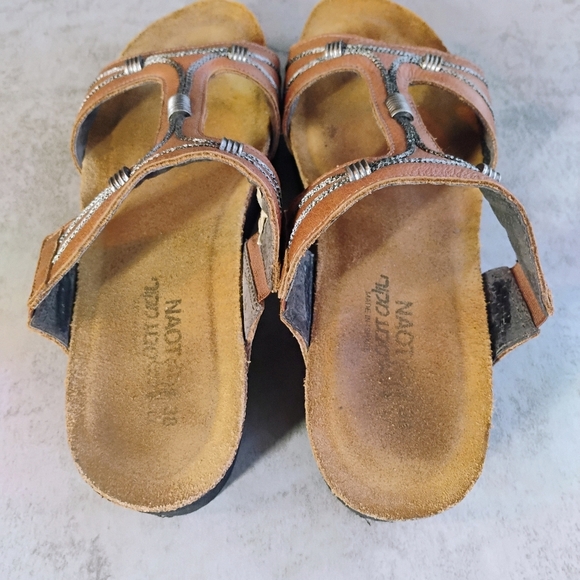 NAOT Dana Tan Leather T Strap Sandals Womens EU 38 US 7 Bohemian Comfort Slip On - Picture 6 of 12